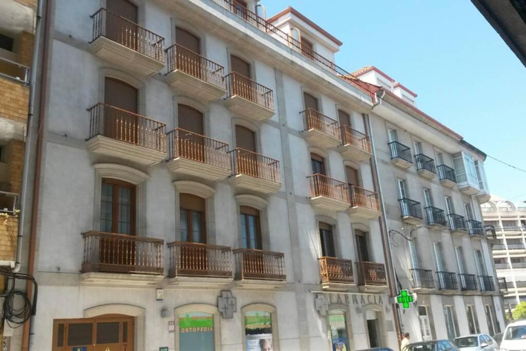 Alojamiento Rey Davina Apartment Вилагарсия де Ароуса Екстериор снимка